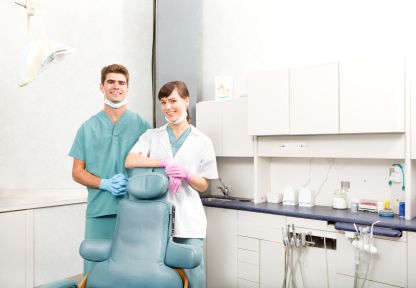 dentist-behind-chair
